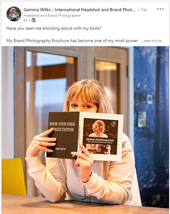 Example of LinkedIn profile where the profile photo is facing the post